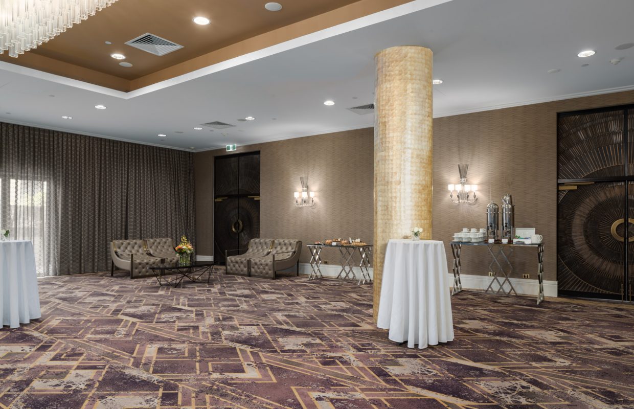 Podium Room 1