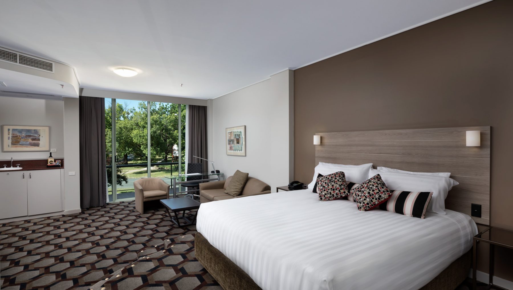 Hotel gallery image 1 of 2