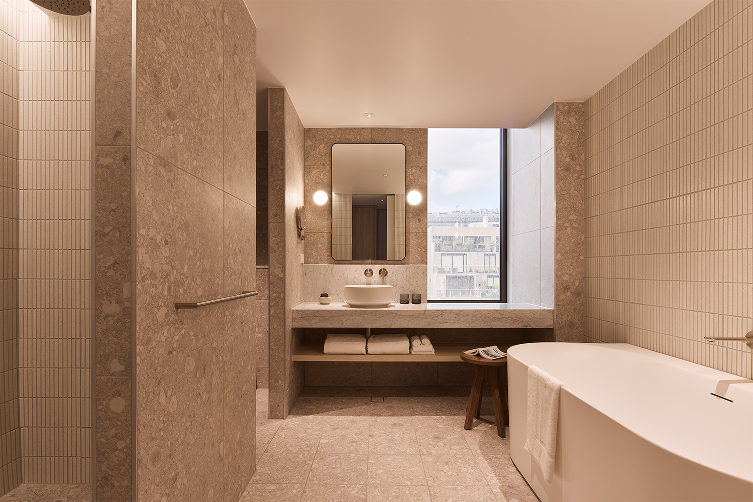 Rydges Melbourne Hotel_Corner King Room_Bathroom