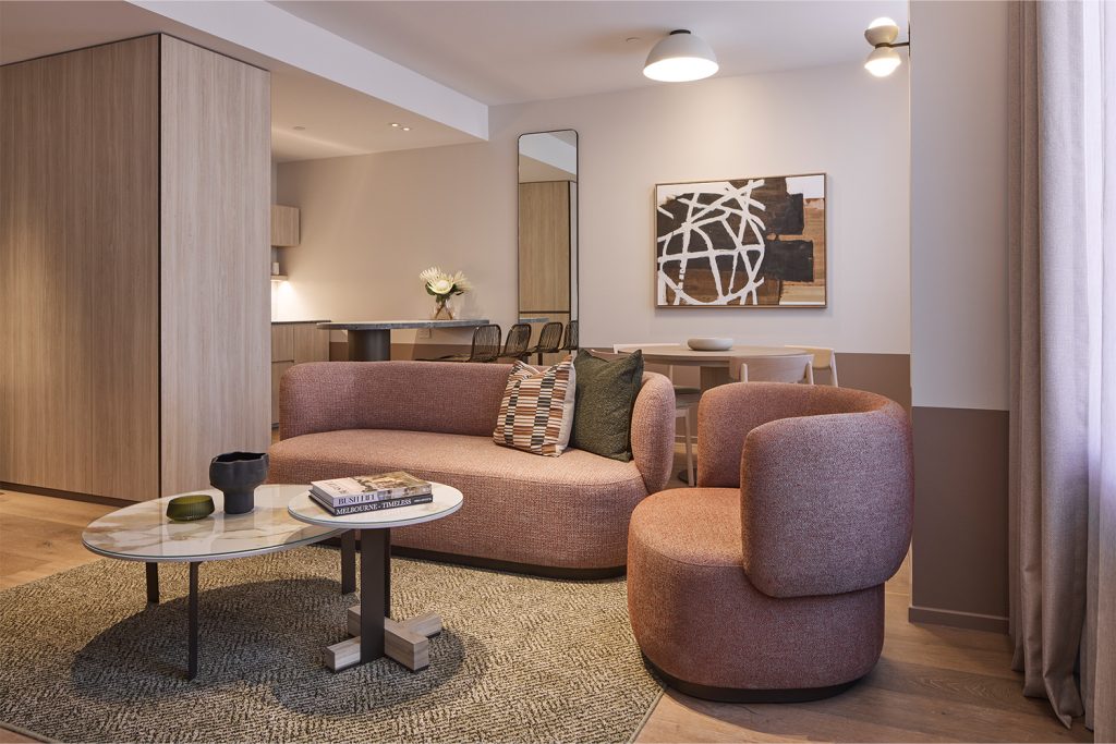 Rydges Melbourne Hotel_Deluxe One Bedroom Apartment_Living Room and Kitchen