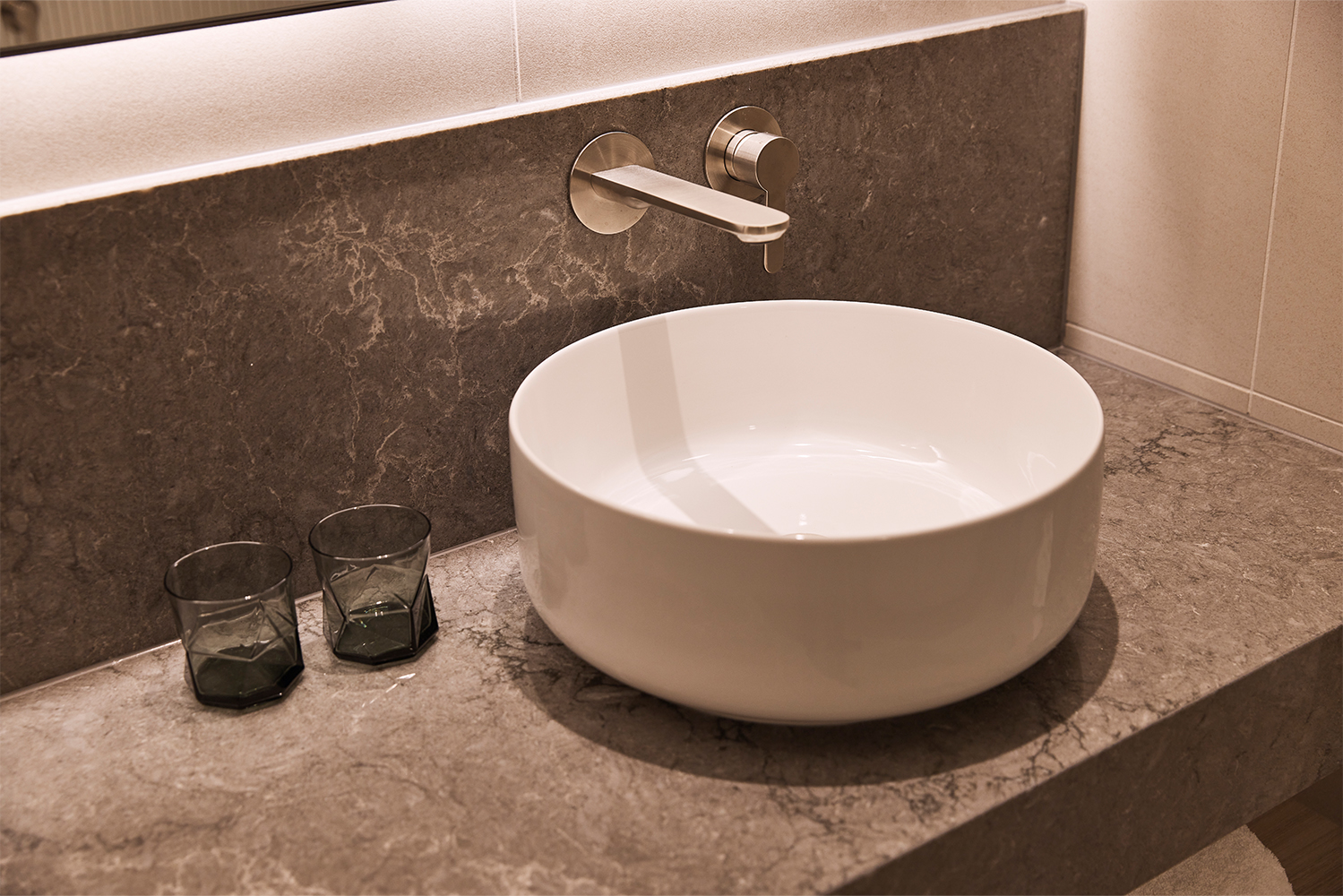 Rydges Melbourne Hotel_Rydges Twin King Suite_Bathroom Details