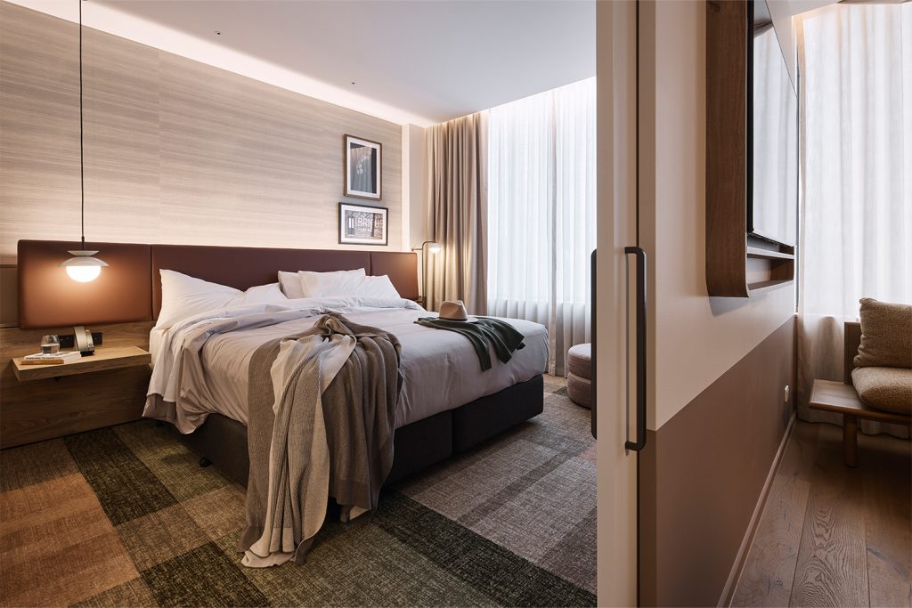 Rydges Melbourne Hotel_One Bedroom Apartment_Bedroom