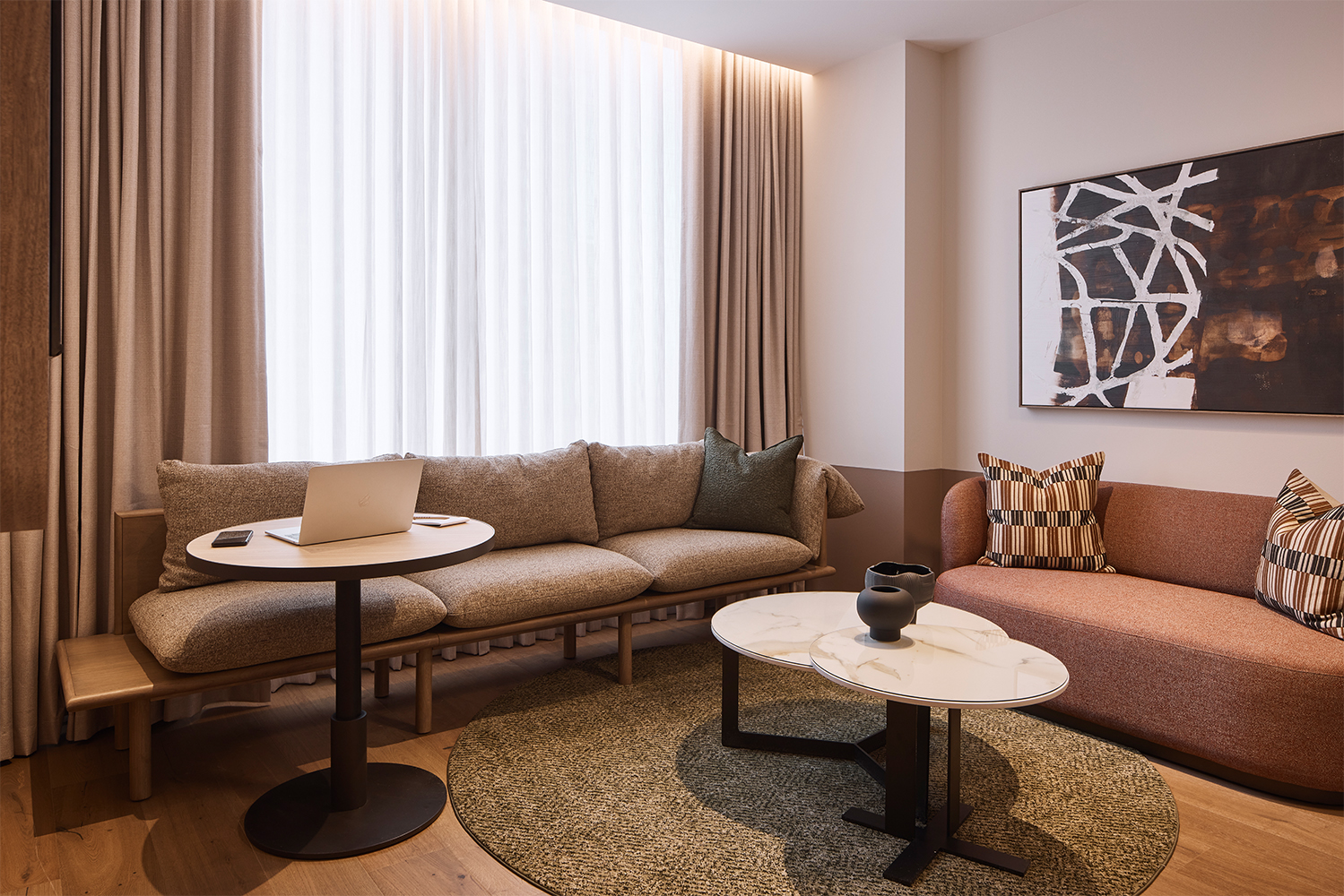 Rydges Melbourne Hotel_One Bedroom Apartment_Living Room
