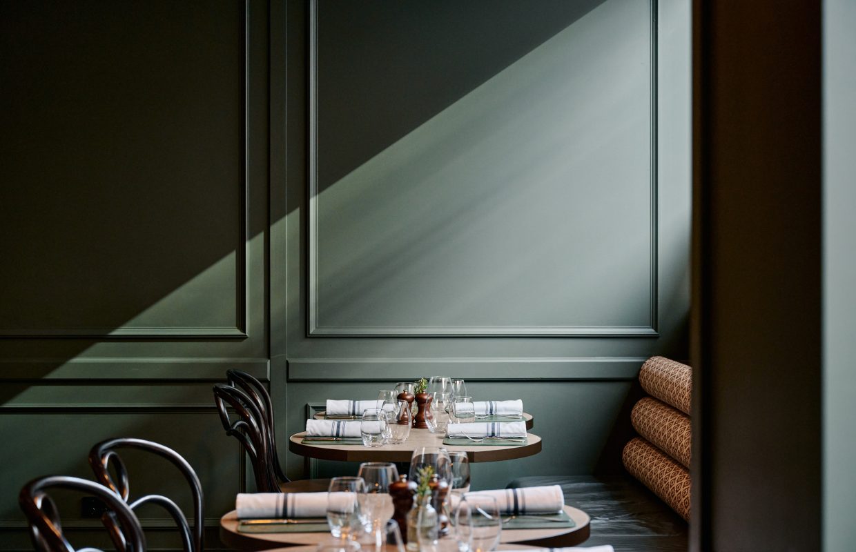 Bossley Bar & Restaurant