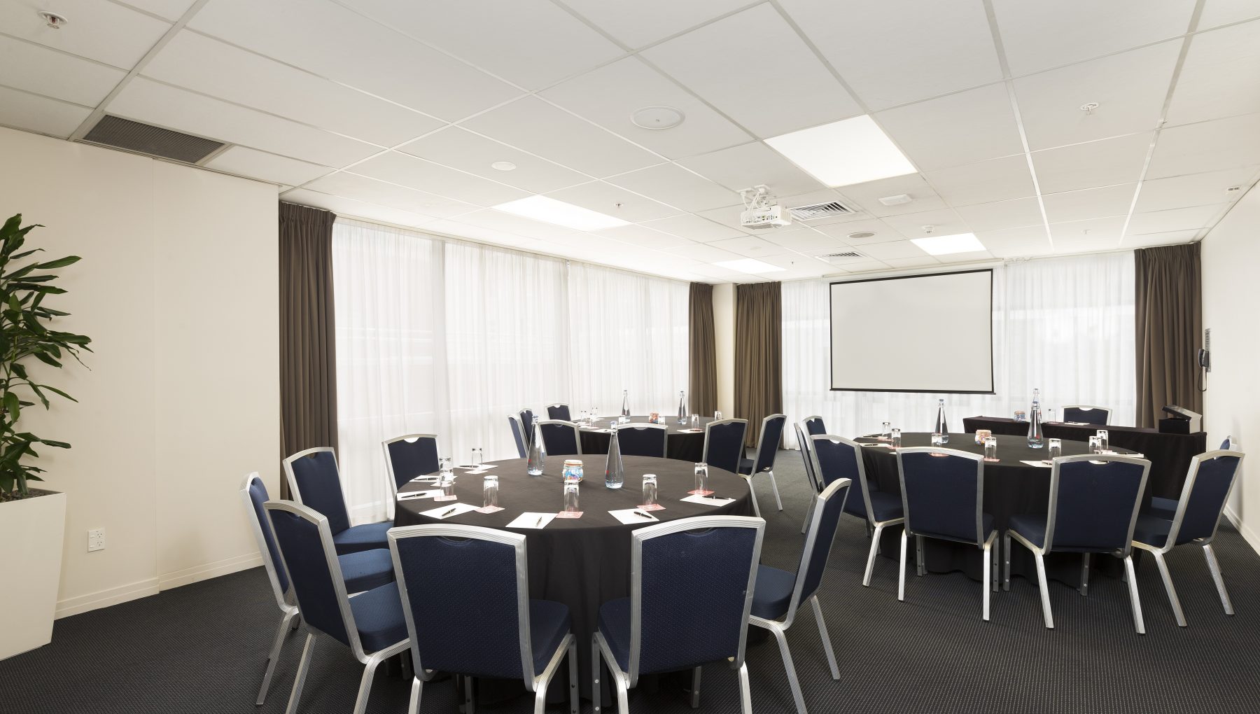 Federal Room 2