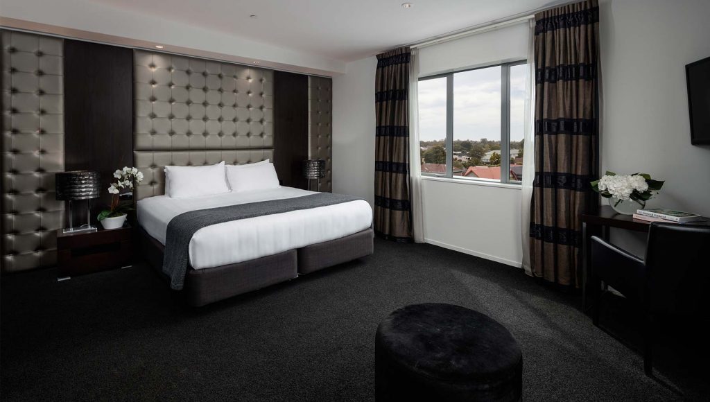 Rydges Latimer Christchurch Hotel Penthouse Bedroom