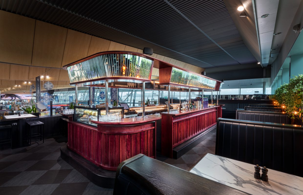 Peloton Bar & Eatery