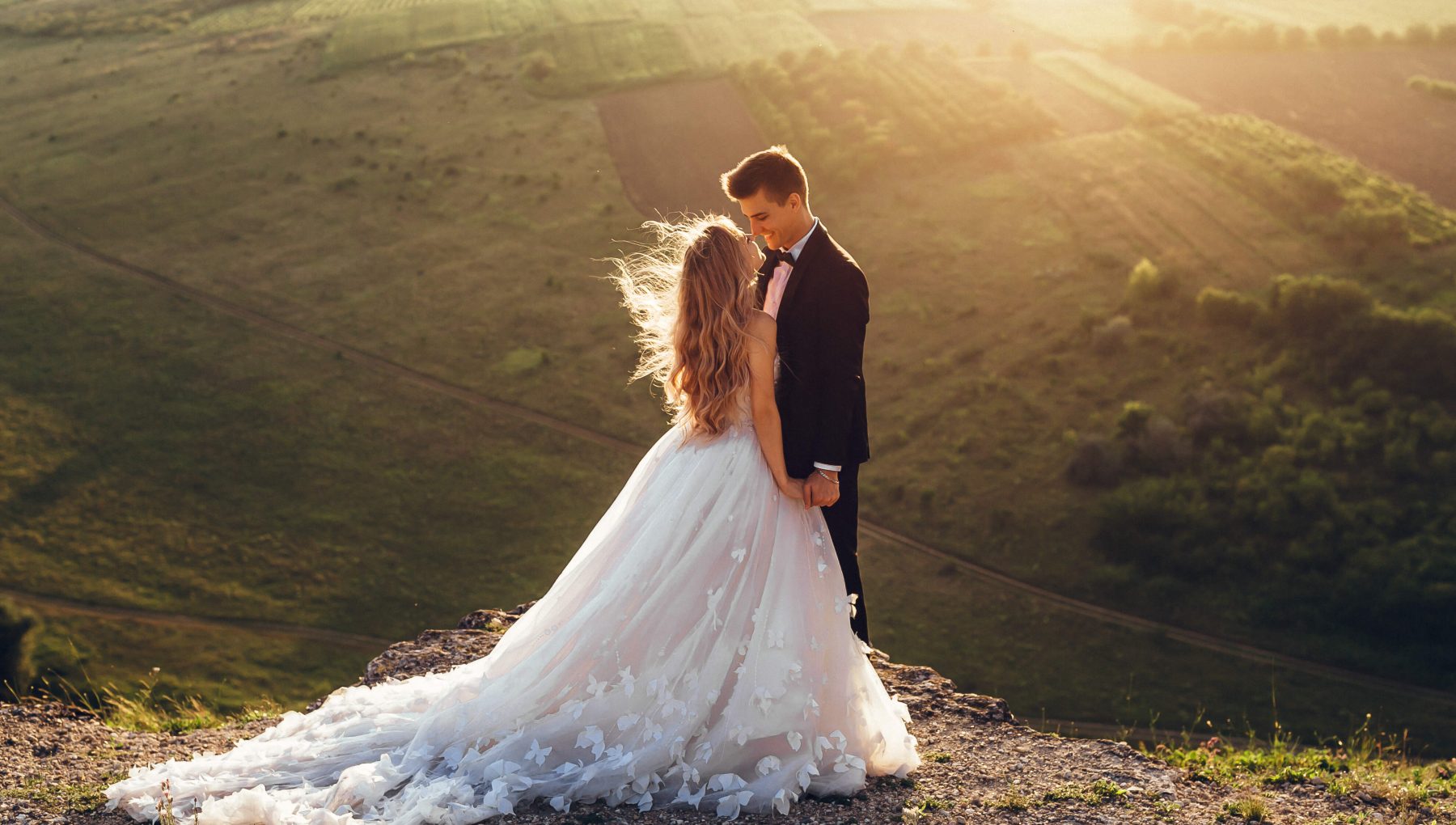 Wedding Offer- 10% off mid-week weddings