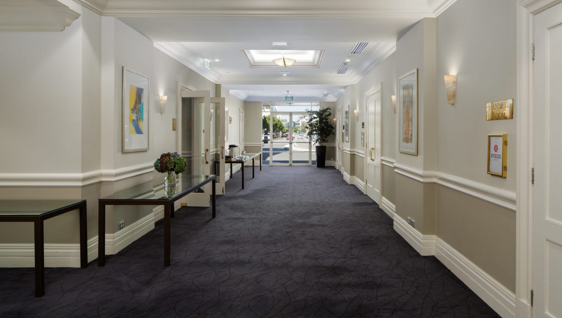 Hotel gallery image 1 of 3