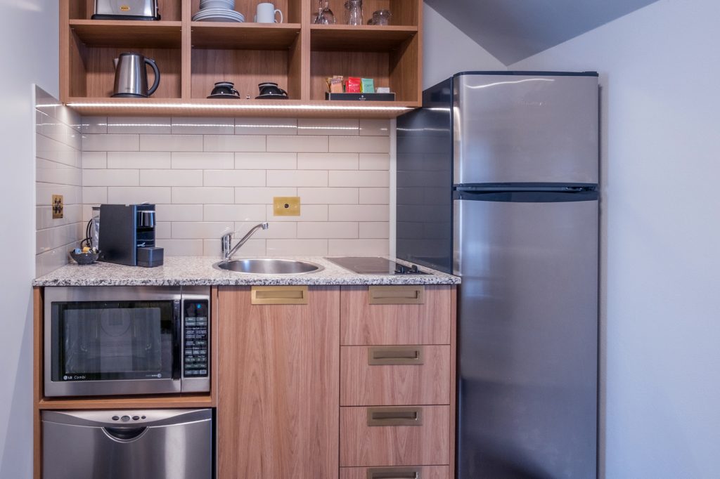 One Bedroom Kitchen Apartment - Image 2