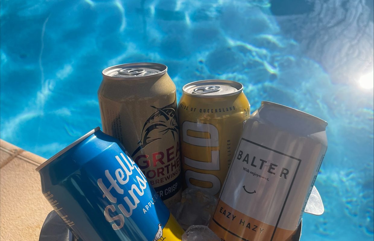 Sundowner – Pool + Pizza + Pail