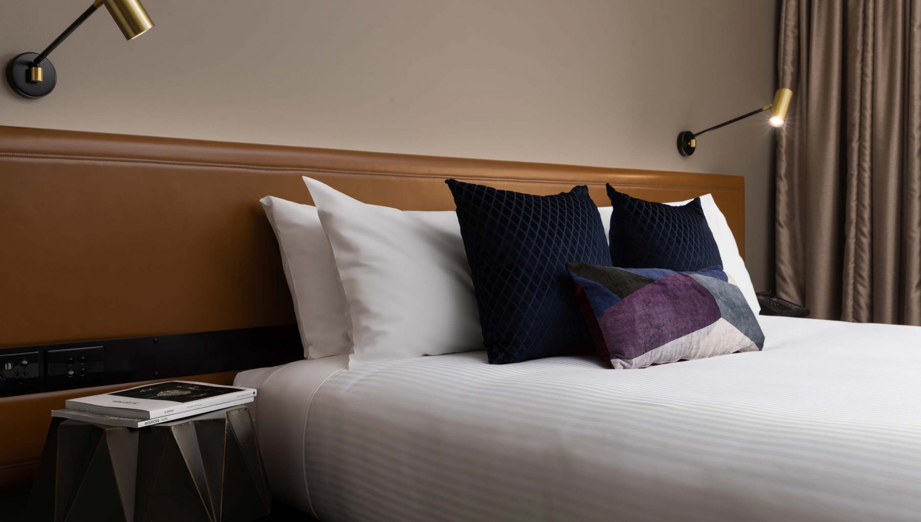 Rydges Campbelltown - Standard Room - Pillows Close-up
