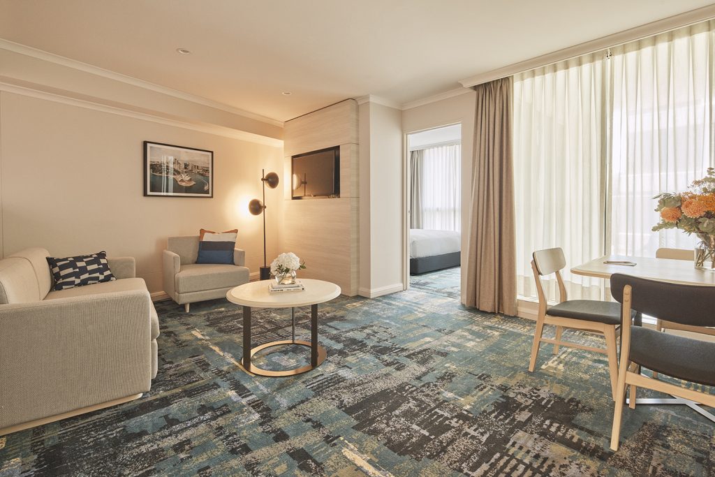 Superior One Bedroom Apartment - Image 1