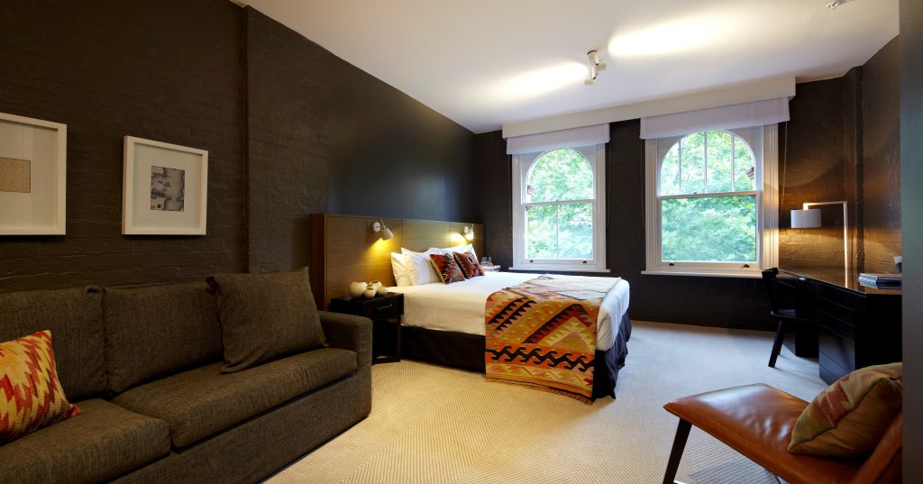 Heritage Deluxe King Room - Image 1