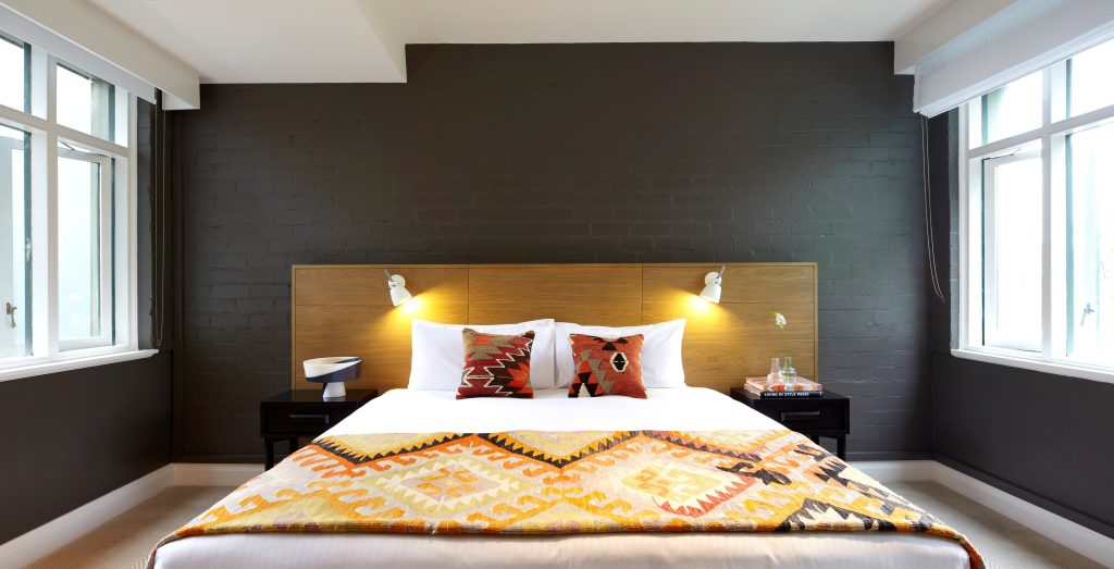 Heritage Superior Queen Room - Image 3