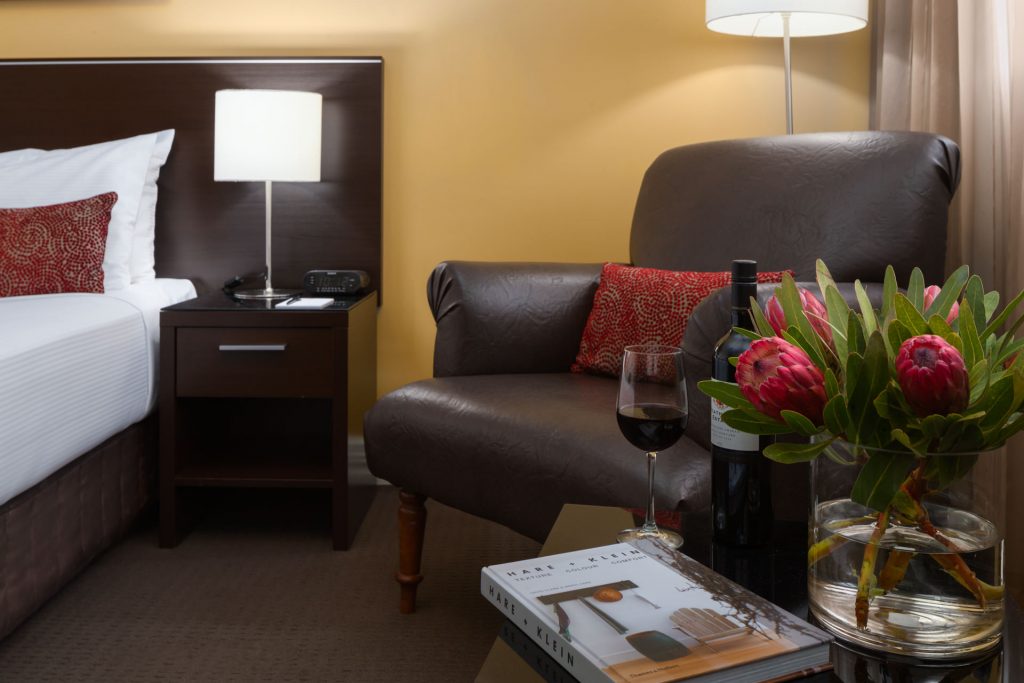 Rydges King Room - Image 2