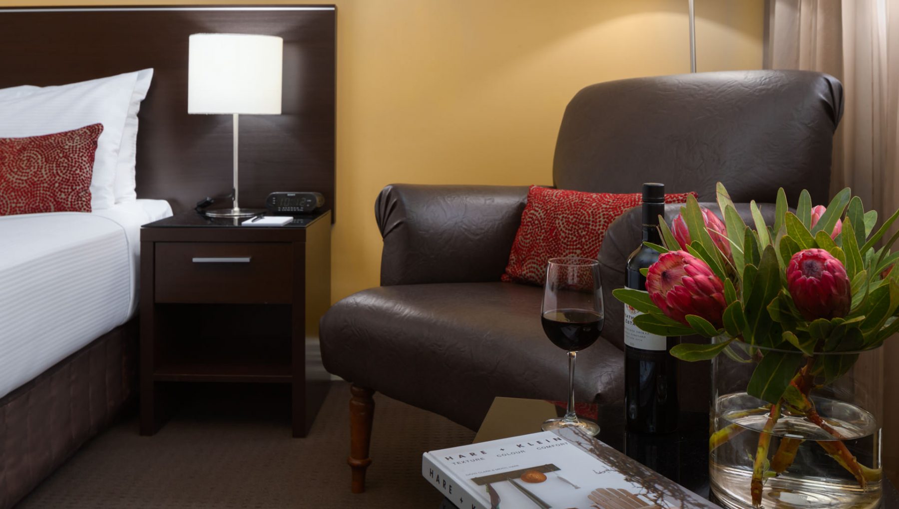 rydges norwest guestroom