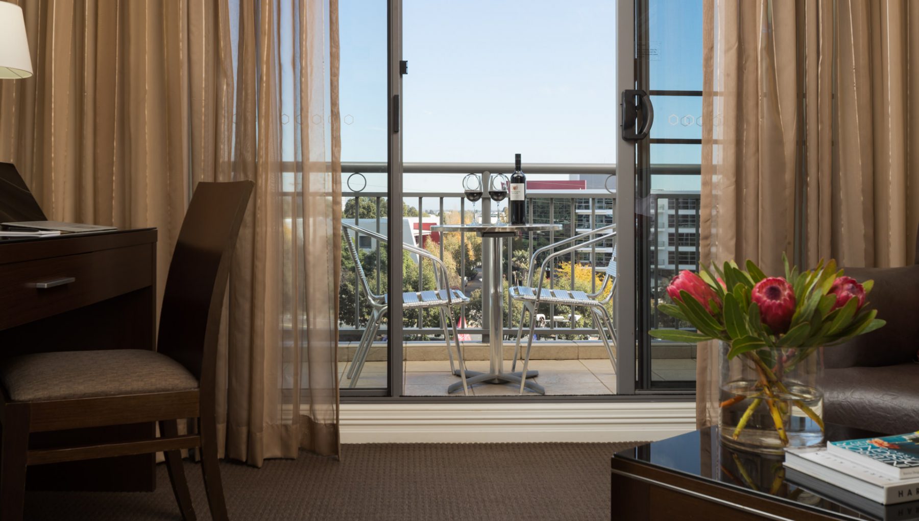 rydges norwest guestroom