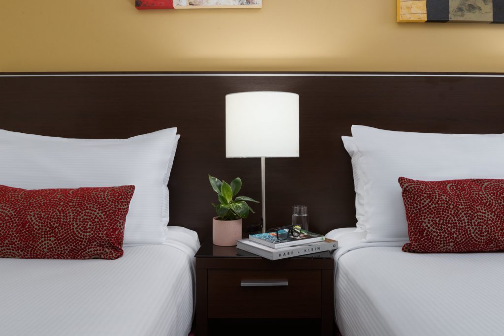 Rydges Twin Room - Image 2
