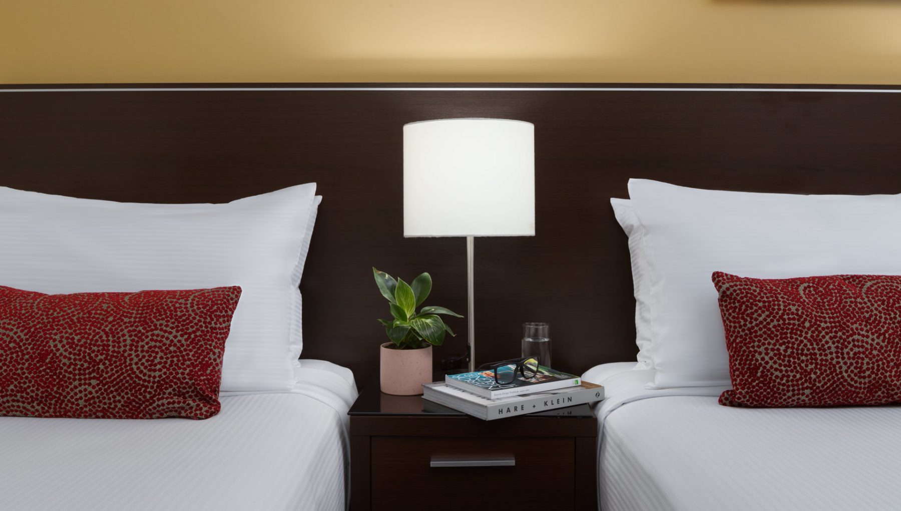 rydges norwest guestroom