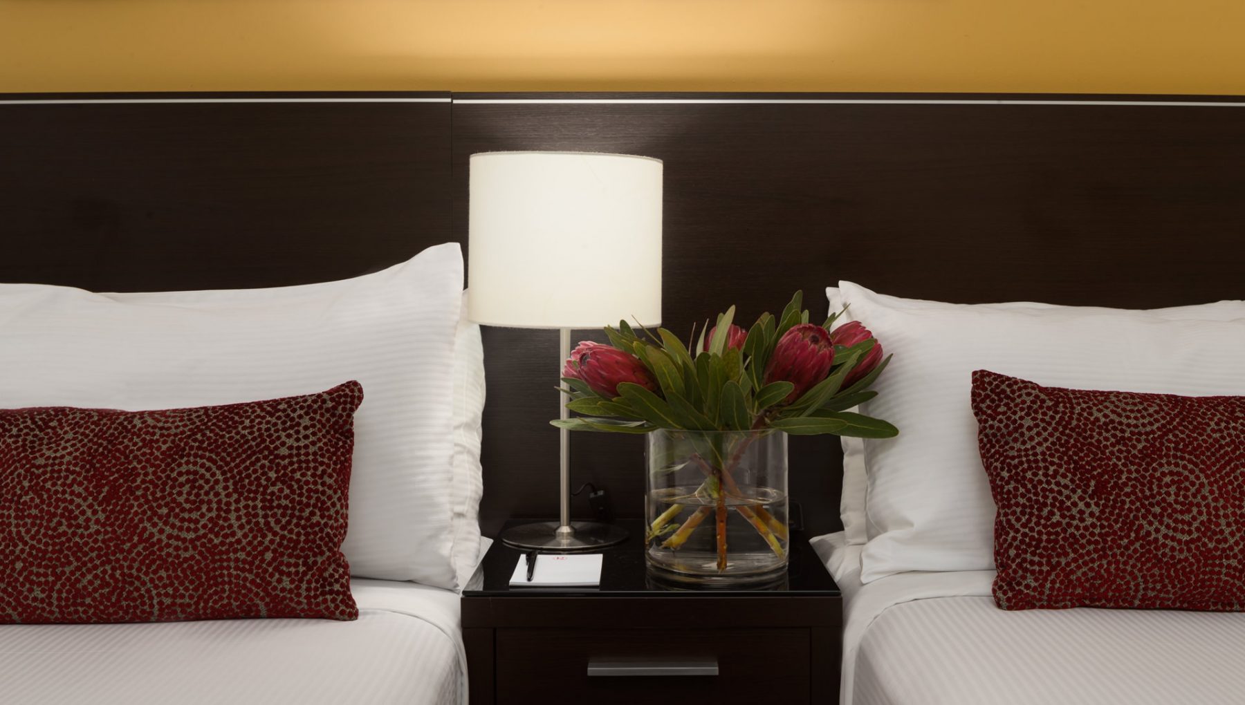 rydges norwest guestroom