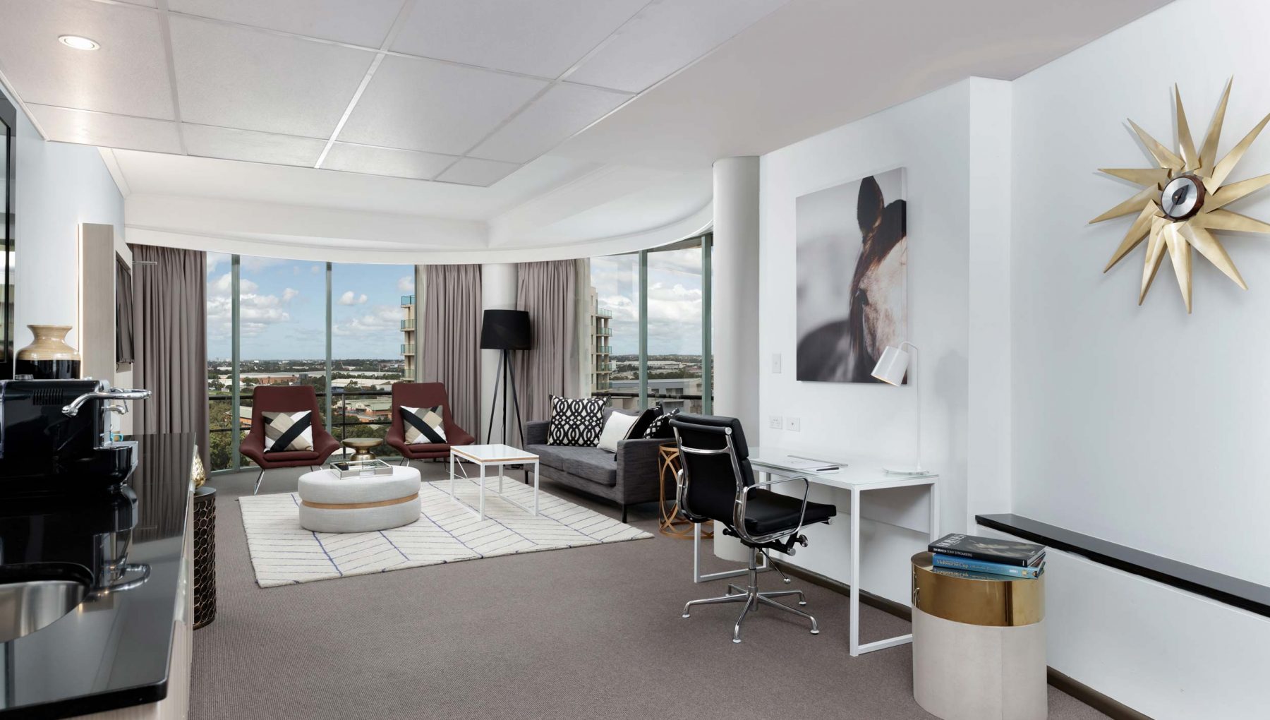 Rydges Parramatta - Executive Penthouse - Living Room