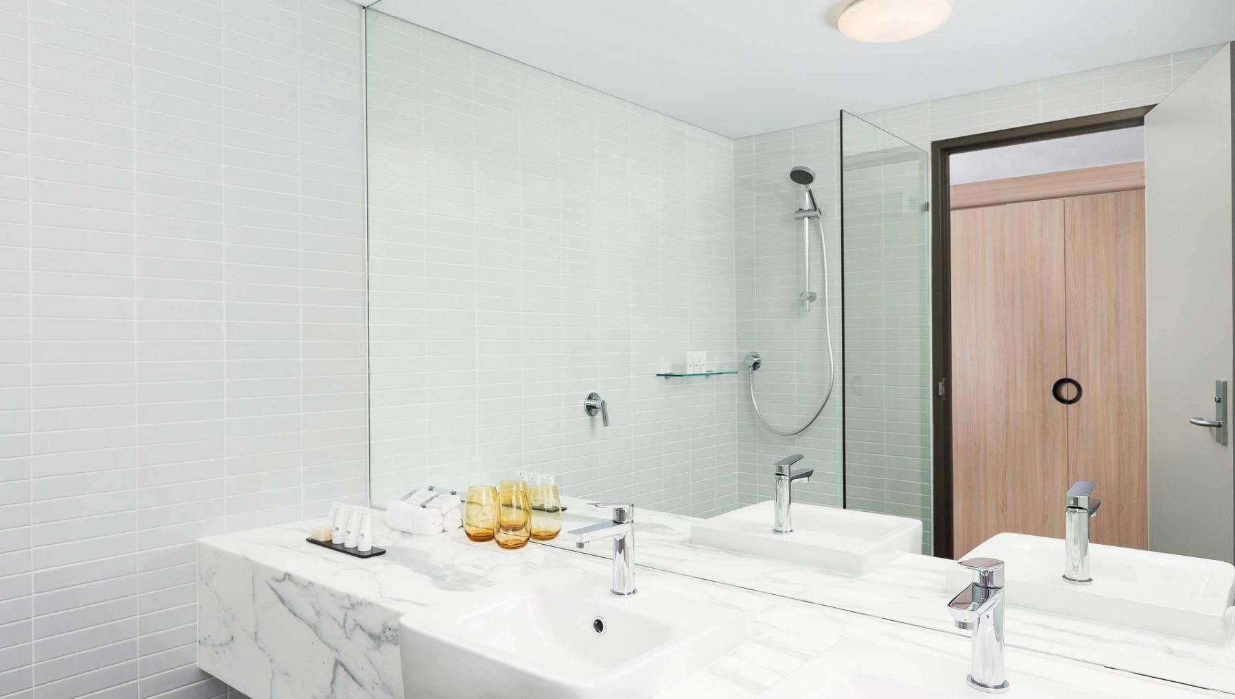 Rydges Parramatta - Generic Bathroom