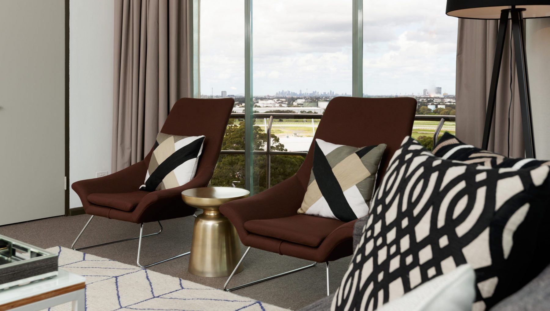 Rydges Parramatta - Room Lounge Hero