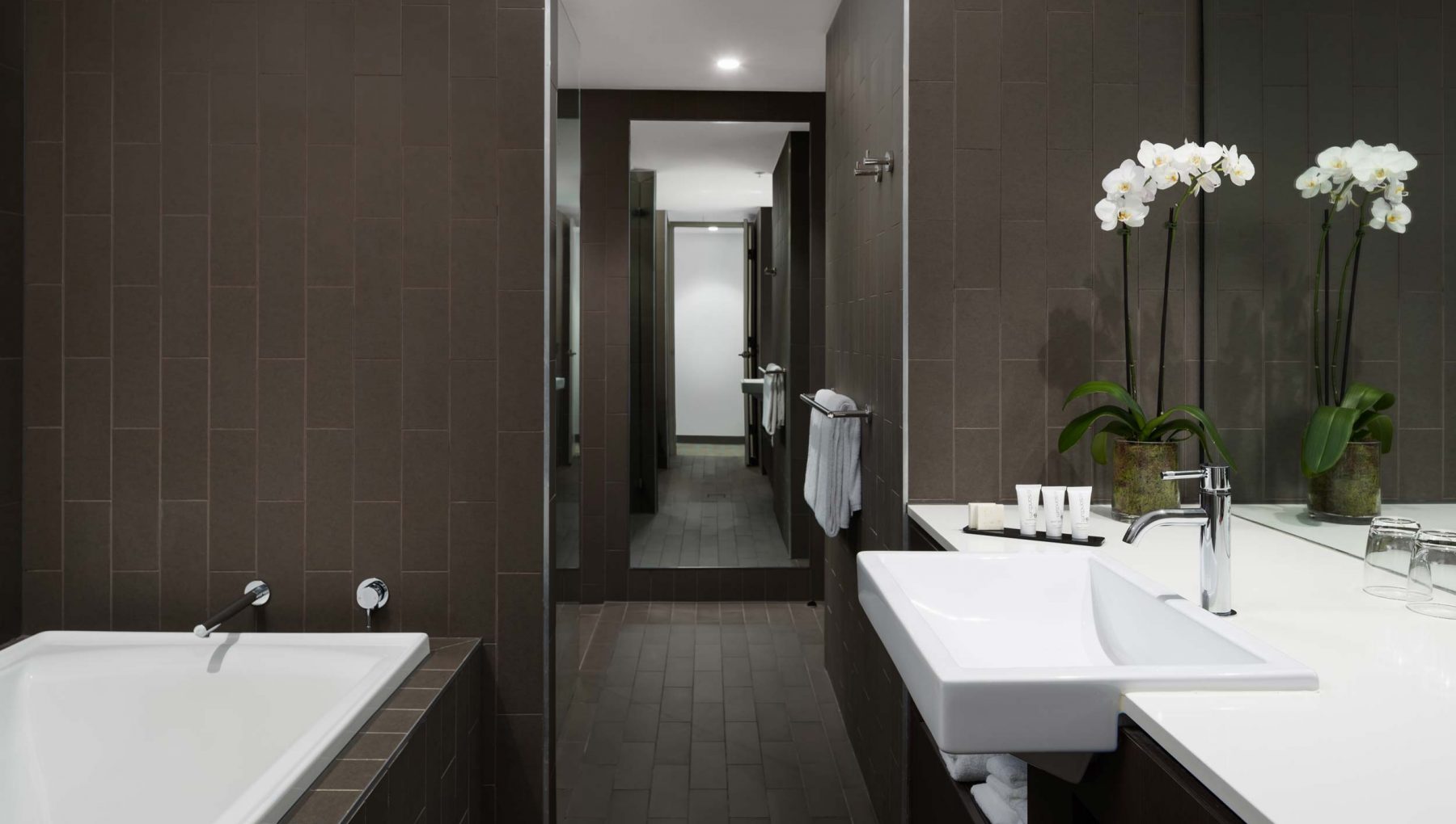 Rydges Sydney Airport - Executive Family Room - Bathroom