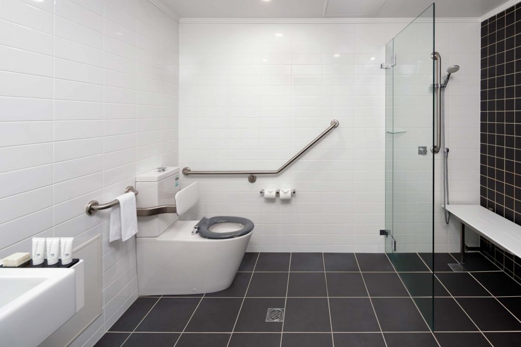 Rydges Sydney Central - Accessible Room - Bathroom