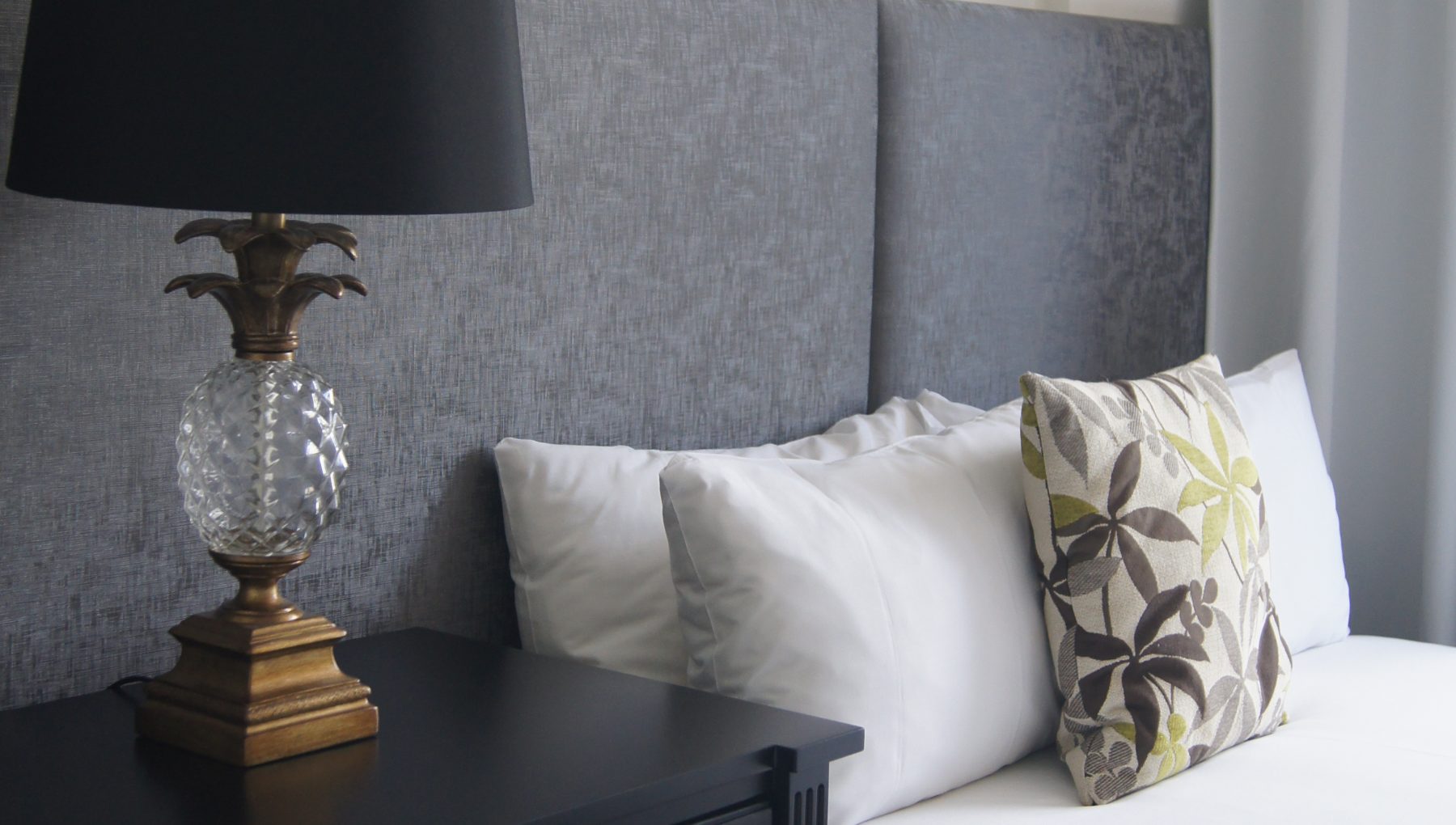 Rooms & Suites